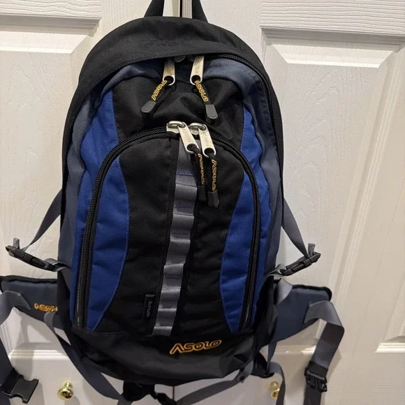 Asolo Backpack Daypack Ventilator Waist Strap Pockets Zip Pockets Storage Hiking - Picture 2 of 16